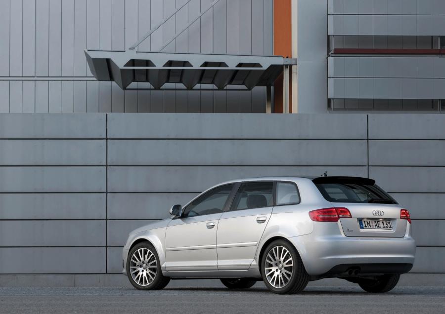  Audi A3 2.0T (8P) 2008 года  (фото 30 из 37)